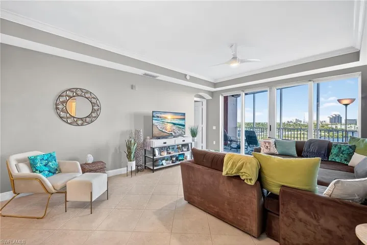 2743  1st  ST, Fort Myers, FL 33916