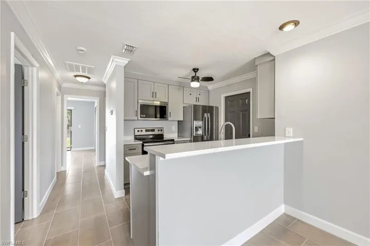 4346 Santa Barbara Blvd, Cape Coral, Florida 33914