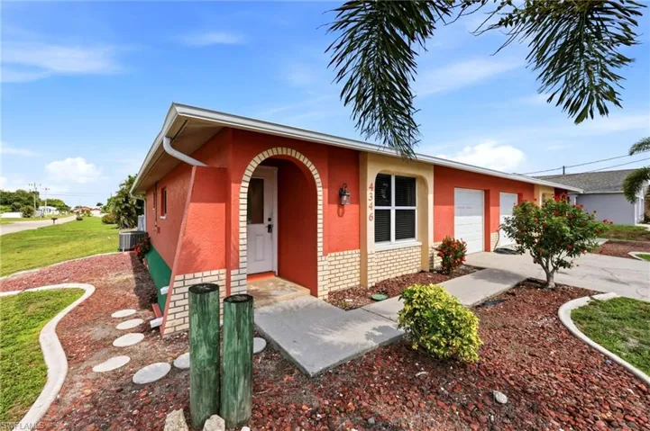 4346 Santa Barbara Blvd, Cape Coral, Florida 33914