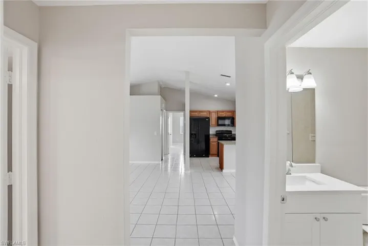 3521 Santa Barbara Blvd, Cape Coral, Florida 33914