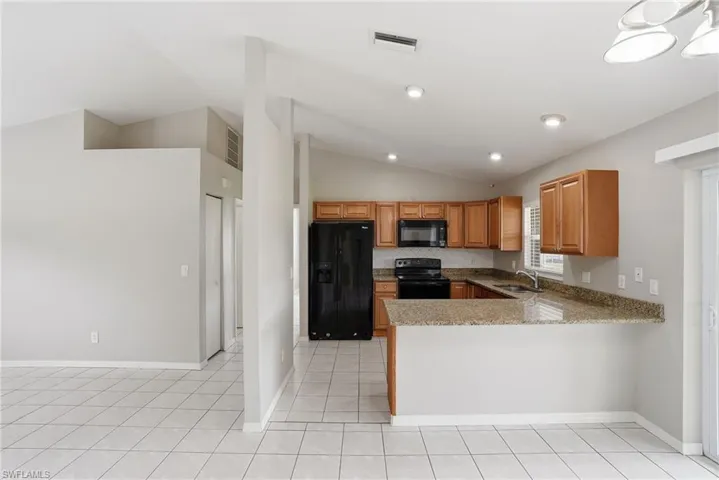 3521 Santa Barbara Blvd, Cape Coral, Florida 33914
