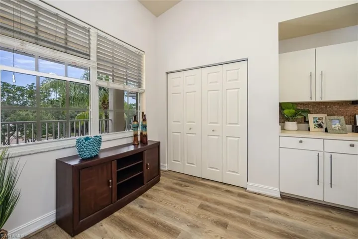 1878  Tarpon Bay S DR, Naples, FL 34119