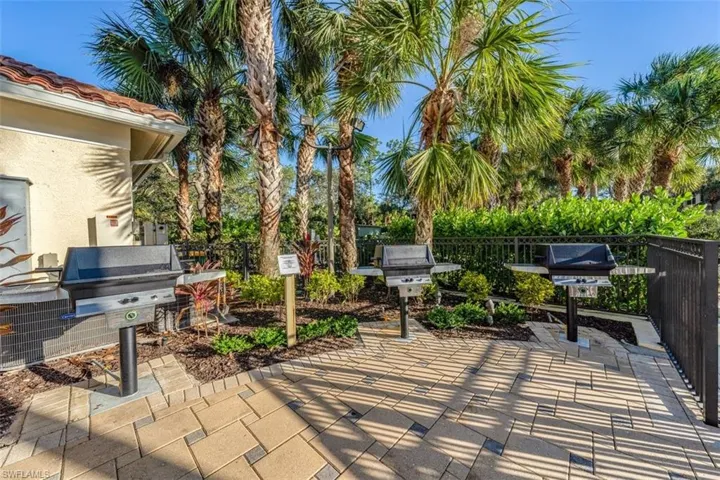 1878  Tarpon Bay S DR, Naples, FL 34119