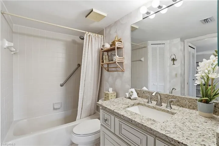 Ensuite guest bathroom