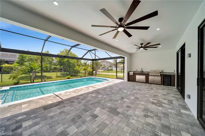 853 Sw 15th Ave, Cape Coral, Florida 33991