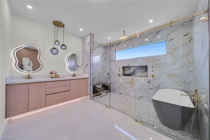 853 Sw 15th Ave, Cape Coral, Florida 33991