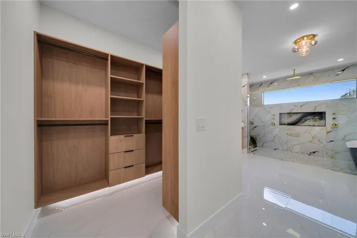 853 Sw 15th Ave, Cape Coral, Florida 33991