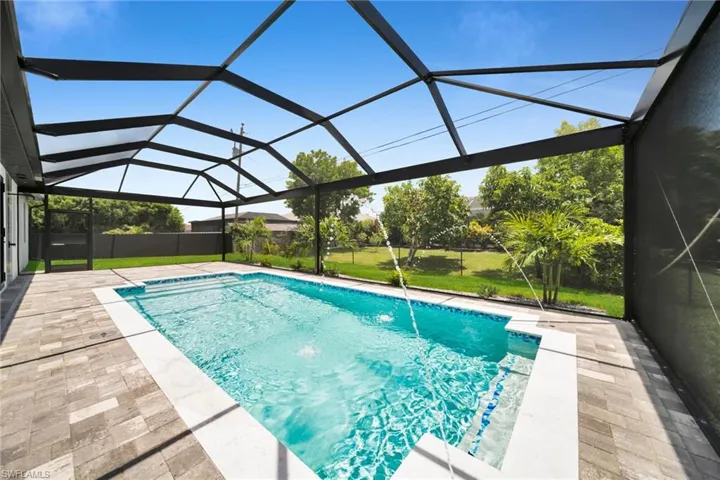 853 Sw 15th Ave, Cape Coral, Florida 33991