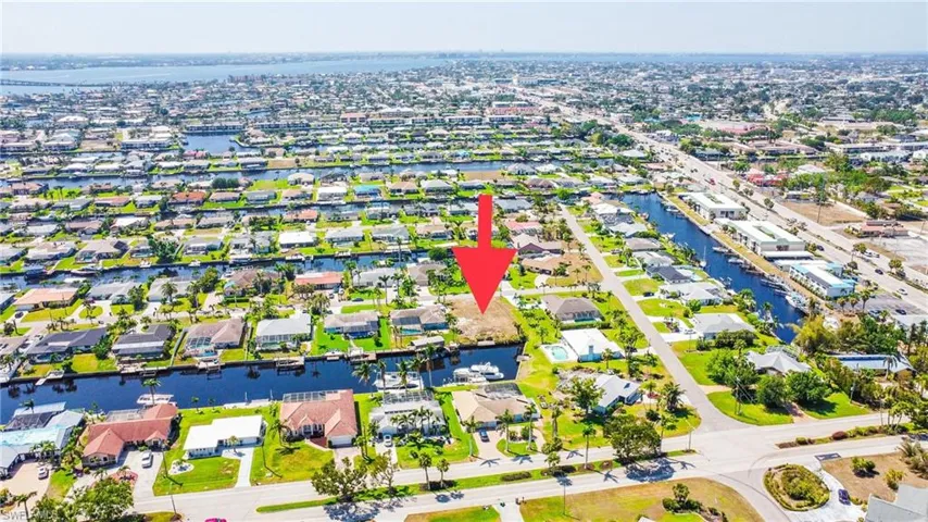 1625 SE 39th  ST, Cape Coral, FL 33904