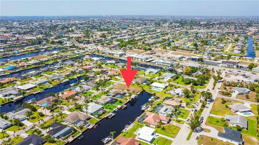 1625 SE 39th  ST, Cape Coral, FL 33904
