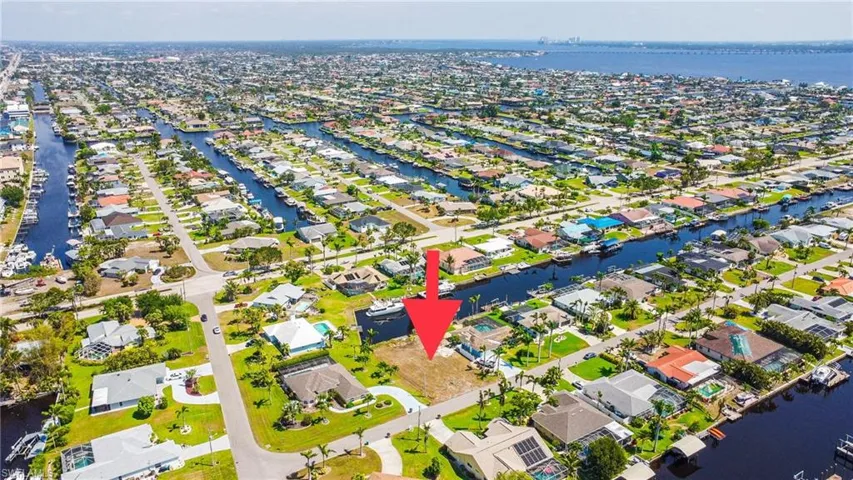 1625 SE 39th  ST, Cape Coral, FL 33904