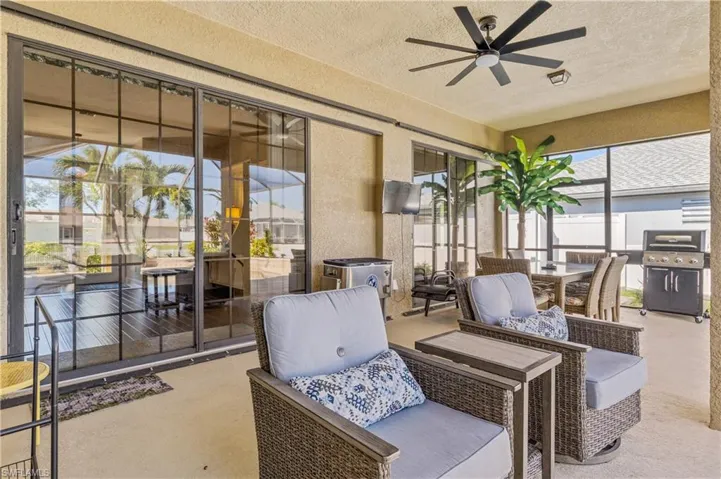 2213 SE 17th  PL, Cape Coral, FL 33990