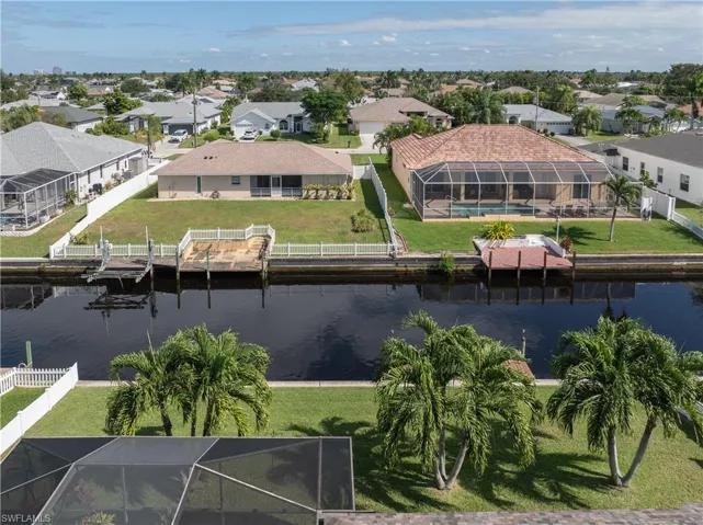 2213 SE 17th  PL, Cape Coral, FL 33990