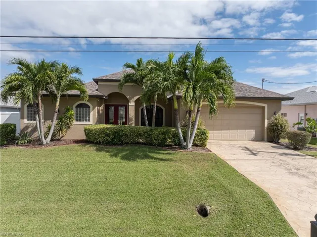 2213 SE 17th  PL, Cape Coral, FL 33990