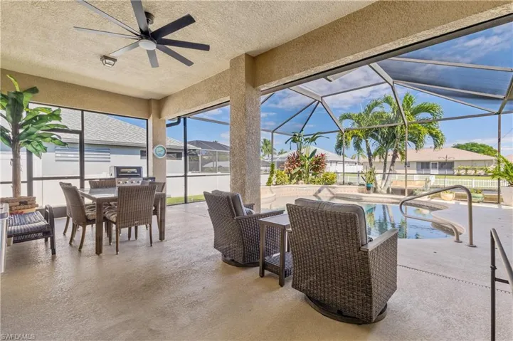 2213 SE 17th  PL, Cape Coral, FL 33990