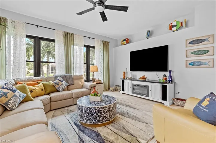 2213 SE 17th  PL, Cape Coral, FL 33990