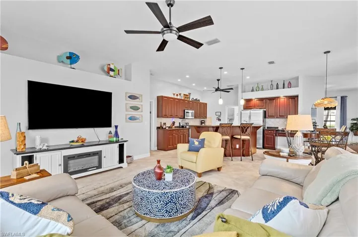 2213 SE 17th  PL, Cape Coral, FL 33990