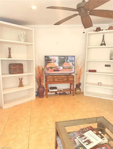 250  10th NE ST, Naples, FL 34120