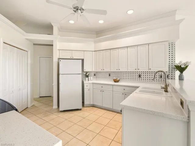 2051  Morning Sun  LN, Naples, FL 34119