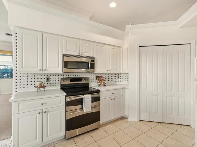 2051  Morning Sun  LN, Naples, FL 34119
