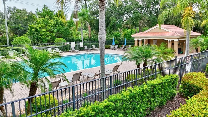 6770  Huntington Lakes  CIR, Naples, FL 34119