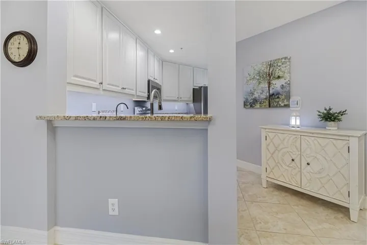 6770  Huntington Lakes  CIR, Naples, FL 34119