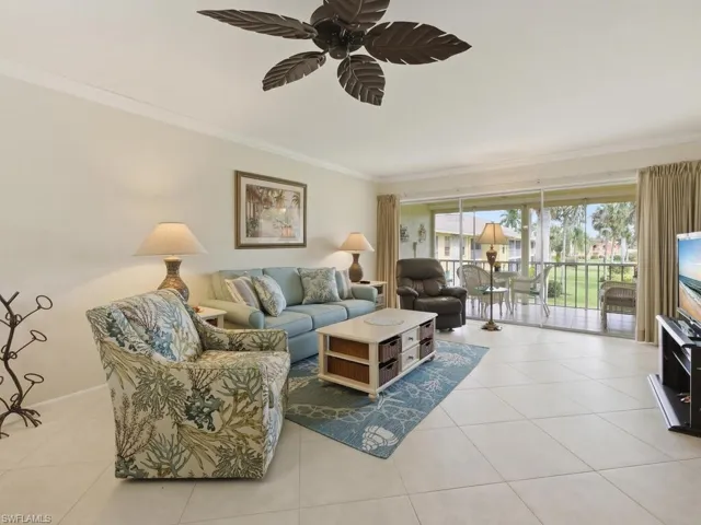 351  Charlemagne  BLVD, Naples, FL 34112