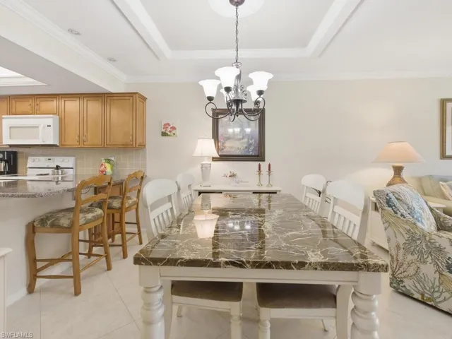 351  Charlemagne  BLVD, Naples, FL 34112