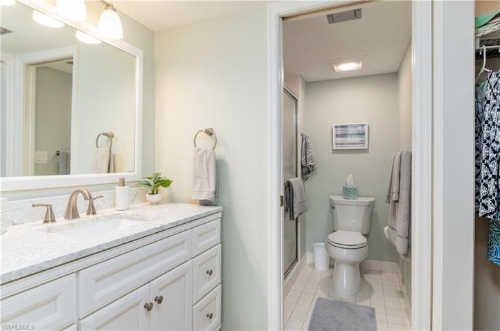 1641  Spoonbill  LN, Naples, FL 34105