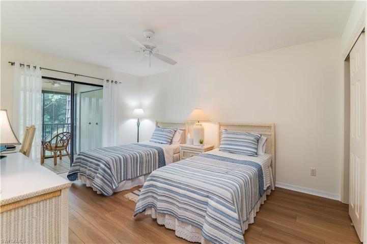 1641  Spoonbill  LN, Naples, FL 34105