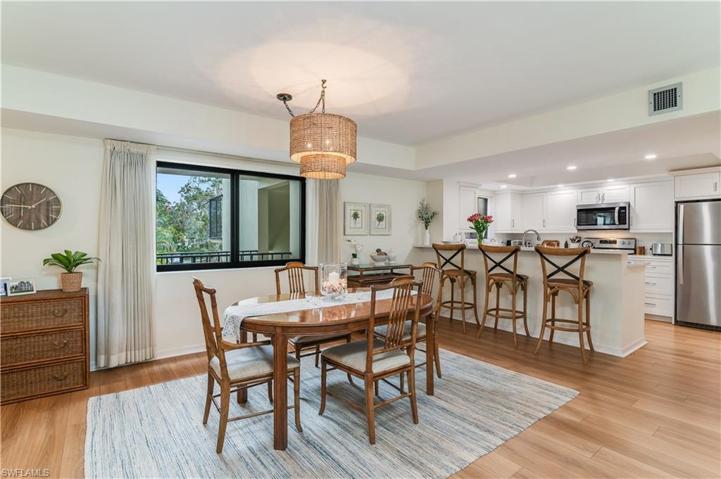 1641  Spoonbill  LN, Naples, FL 34105