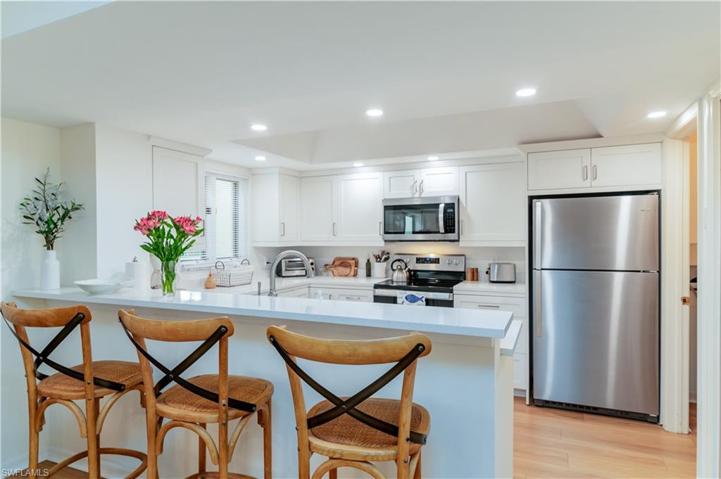 1641  Spoonbill  LN, Naples, FL 34105