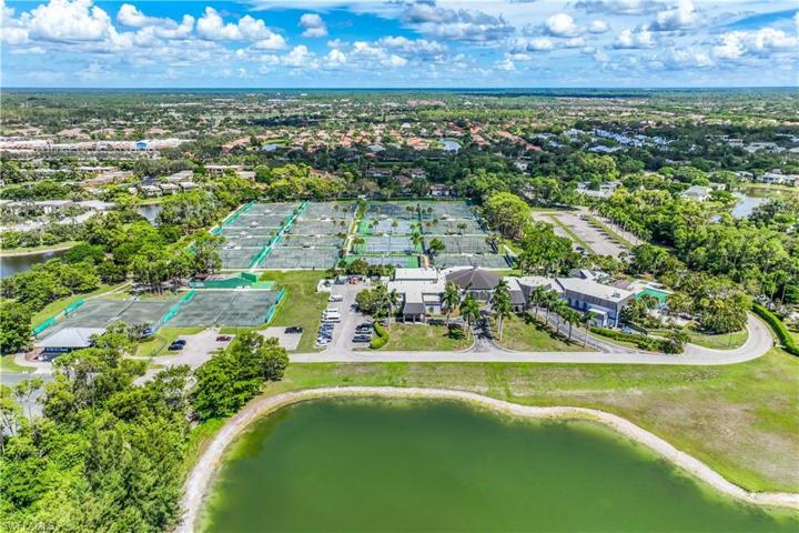 1641  Spoonbill  LN, Naples, FL 34105