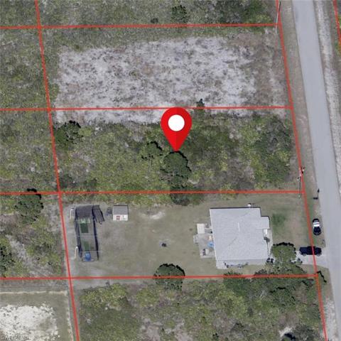 1015  Pine  AVE, LEHIGH ACRES, FL 33972