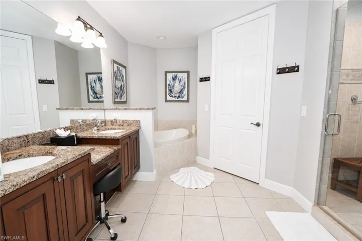 27016 Adriana Cir 202, Bonita Springs, Florida 34135