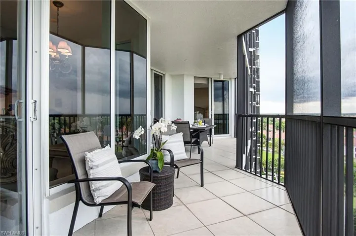 1060 Borghese Ln 705, Naples, Florida 34114