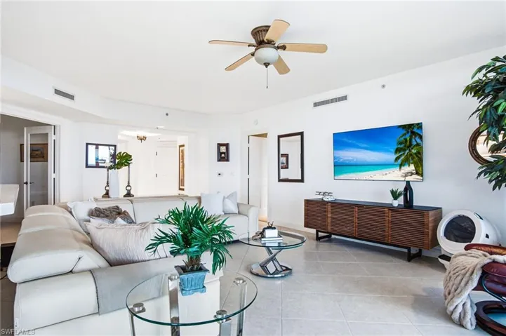 1060 Borghese Ln 705, Naples, Florida 34114