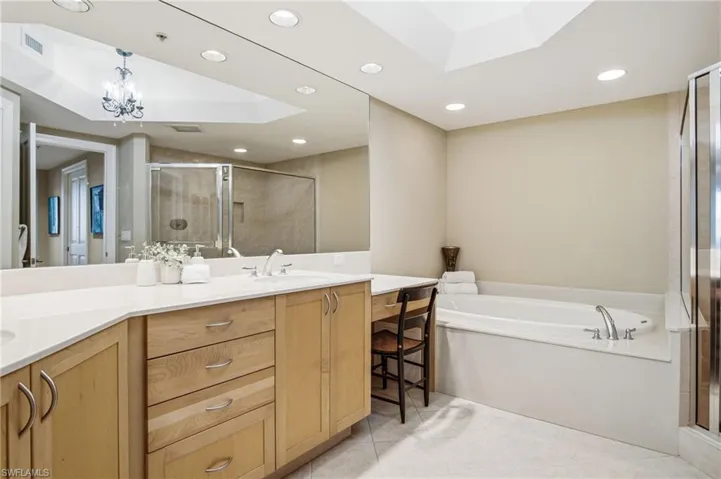 1060 Borghese Ln 705, Naples, Florida 34114