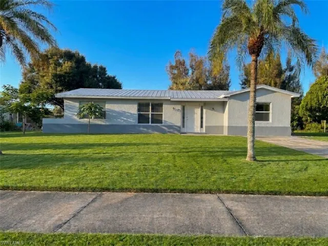 3846 Edgewood Ave, Fort Myers, Florida 33916