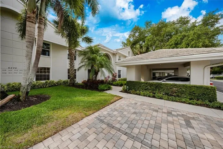 View of front of house with a front yard