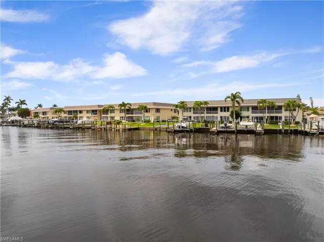 Park View I Condo - DIRECT RIVER & GULF ACCESS in a 200+ ft wide canal (SAILBOAT ACCESS)