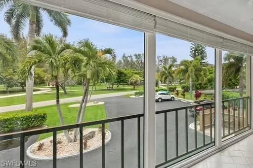 Corner Unit facing Riverfront Jaycee Park