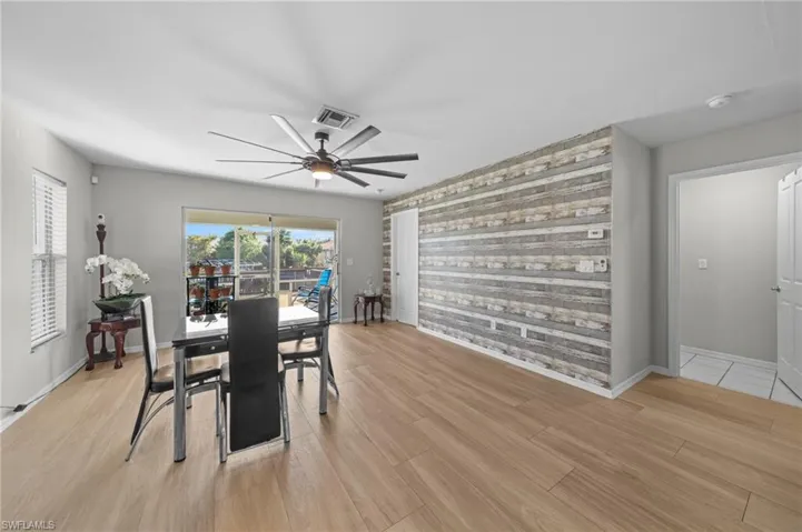 914/916 Se 14th Ter, Cape Coral, Florida 33990