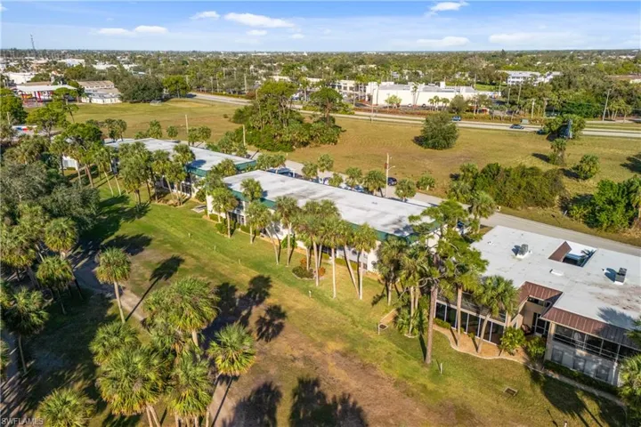 Birds eye view of property