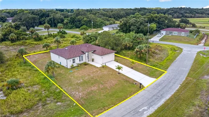 2008 Alliance Ln, Labelle, Florida 33935