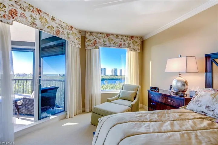 Master Bedroom & Lanai