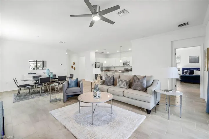 11528  Shady Palm  WAY, Fort Myers, FL 33913