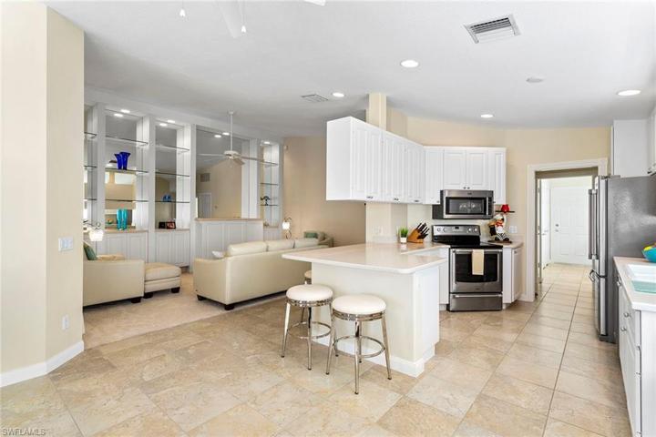 28272  Islet  TRL, Bonita Springs, FL 34135