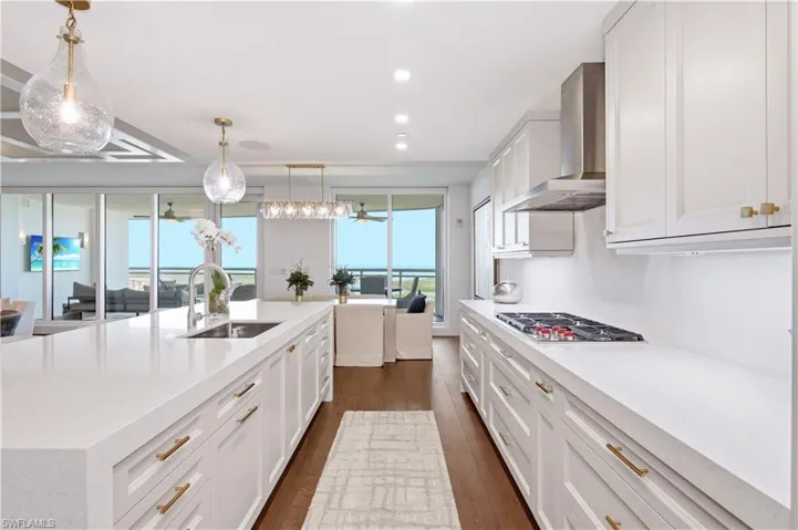 13915 Old Coast Rd 1804, Naples, Florida 34110