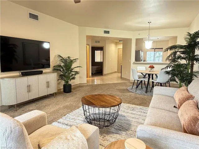 7839 Regal Heron Cir # 202, Naples, Florida 34104